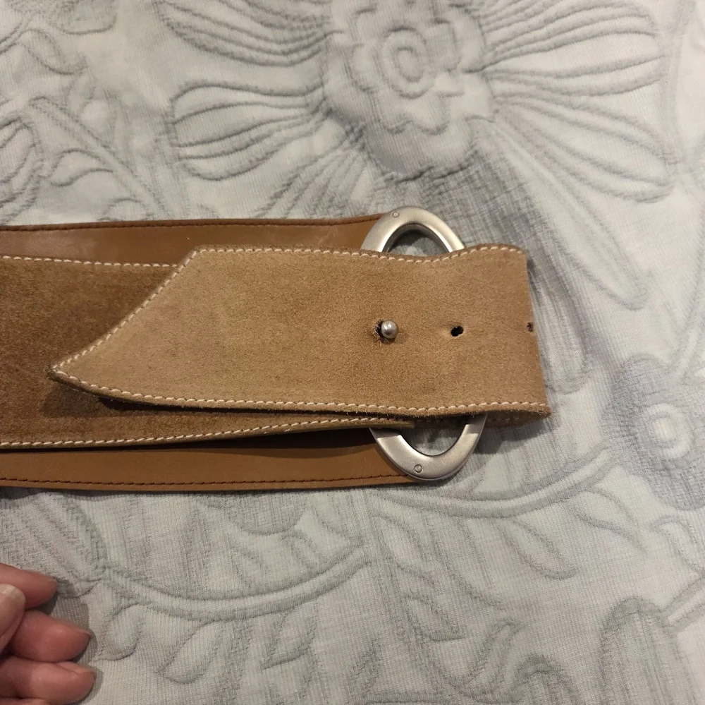 Vintage Humberto Fiacco Womens Floral Embroidered Suede Belt Size Small - Picture 6 of 9